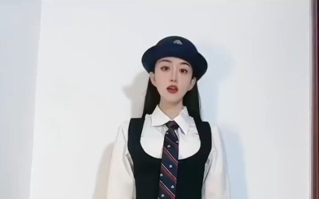 หุ่นยนต์เหล็ก คุณตำรวจหญิง