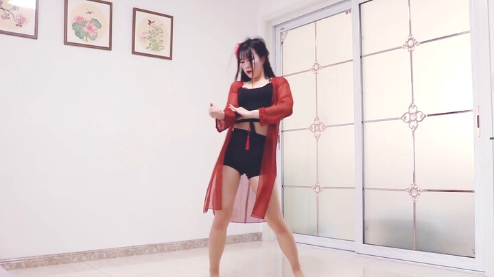 【Satin】Ini Hari Tahun Baru, mengapa kamu tidak mabuk? [Anggur di antara Bunga]