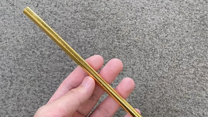 The first golden straw of autumn