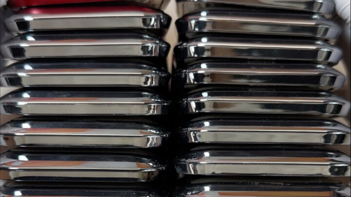 "ปะติดปะต่อมาอีกสามปี"