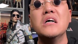 مليء بالحماس والتأثر! قطعة مميزة لا تفوّت!! علبة دمية مايكل جاكسون المتحركة بحجم 12 بوصة من INART!