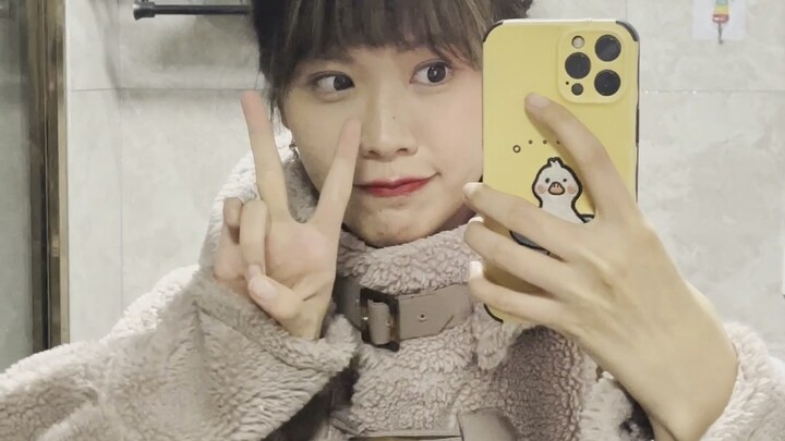 Hôm nay là tuyển tập ảnh tự chụp của Tiểu Mã [Ôm] Ui ui, đoạn đầu nguyên bản