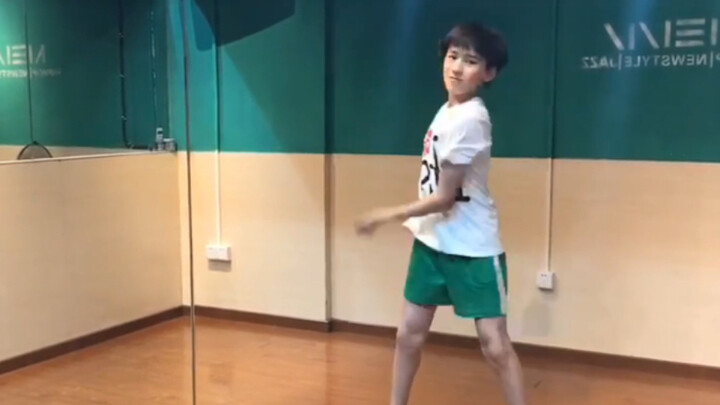 [Song Yaxuan] Dance Practice Clips from His Childhood | There Are No Child Prodigies—It's All About 