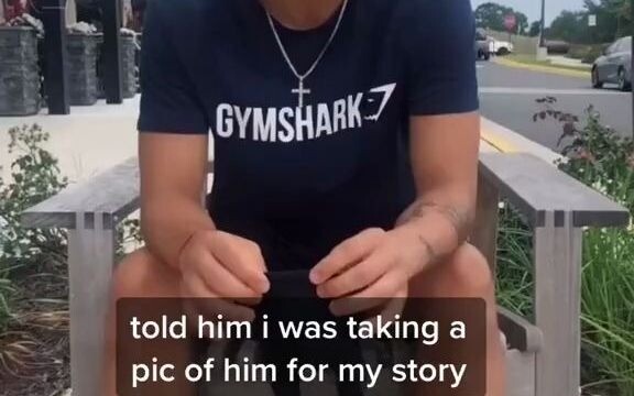 Knows how to act cute, gets jealous, and spoils his girlfriend—this is the ultimate “little milk dog