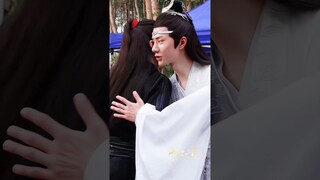 สร้อยคู่ อะไรน๊าา!ดูมีความสุขจัง#เซียวจ้าน肖战xiaozhan#หวังอี้ป๋อ王一博wangyibo#ป๋อจ้าน#ดาราจีน#YearofYou