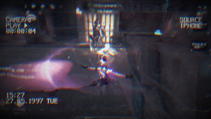 Chắc là do tay trượt chạm nhầm vào bước lướt nên vô tình đoán trước được chiêu Tia Chớp.