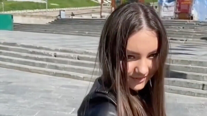 街头碰拳挑战，生命不息探索不止，不看会有遗憾，看了又会怎样评论区等你。