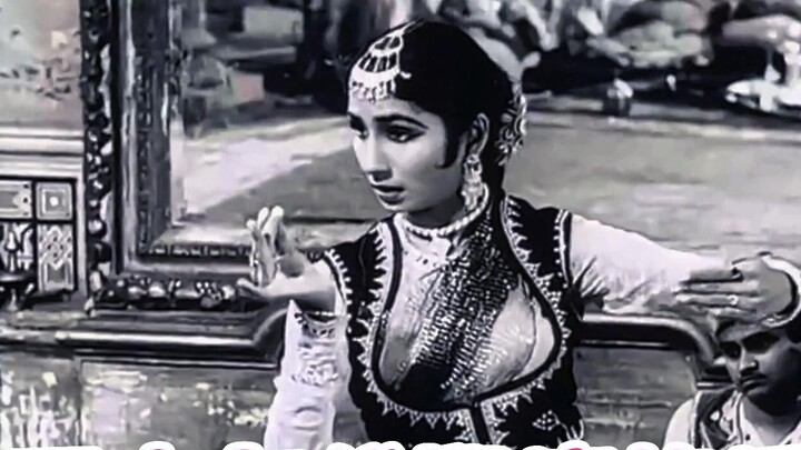 Ratu India tahun 1950-an, dengan tangan, mata, dan pikirannya yang luar biasa