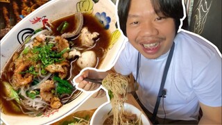 ก๋วยเตี๋ยวเรือสวัสดีวิลล่าเกาะสมุย พี่มะพร้าวพาลุย #เกาะสมุย #samui