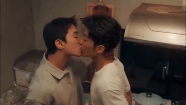 reward kiss