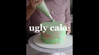 I feel like this cake is so ugly but it was for my mom and she didn’t care lol