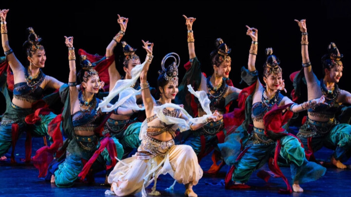 Group Dance "Kucha" Minzu University of China