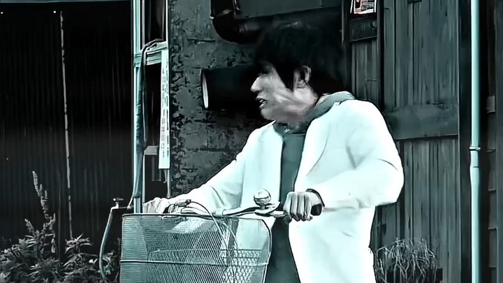 “丸辣，是跑的超快的丧尸”
