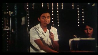 张国荣酒吧唱歌（太TM好听了），台下女生满眼都是爱意