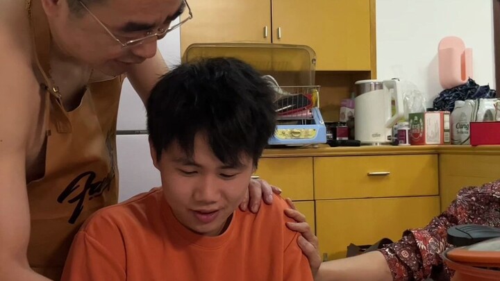 Từ "trừ nghệ" của người cha già