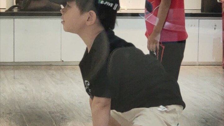 百 看 不 厌