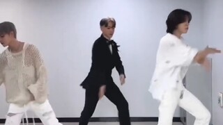 【EXO】全员认为最难Challenge，新曲《Cream Soda》舞蹈挑战(章昊、成韩彬、蔡亨源)