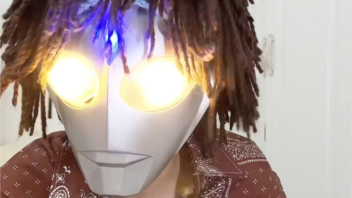 Perjumpaan perdana antara putra direktur dan ketua bidang olahraga