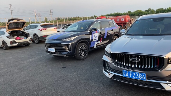 Chery Lingyun tidak bisa mematikan ESC. Demi keadilan dalam pengujian, saya putuskan untuk mencari s