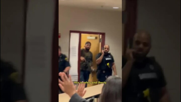 Đội đặc nhiệm xâm nhập trường trung học