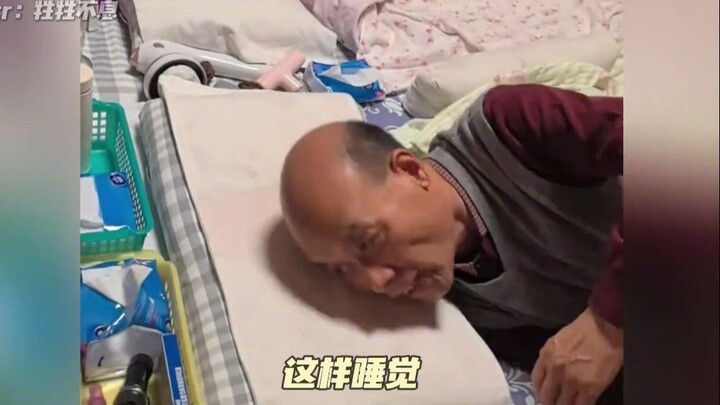 Lima bungkus tisu di satu tempat tidur? Biar si P langsung kaget abis!