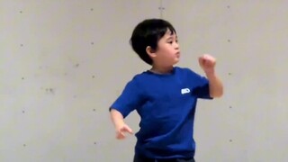 [Mario] Now he's starting to recognize the beat and has a bit of rhythm. Do you want to go home earl