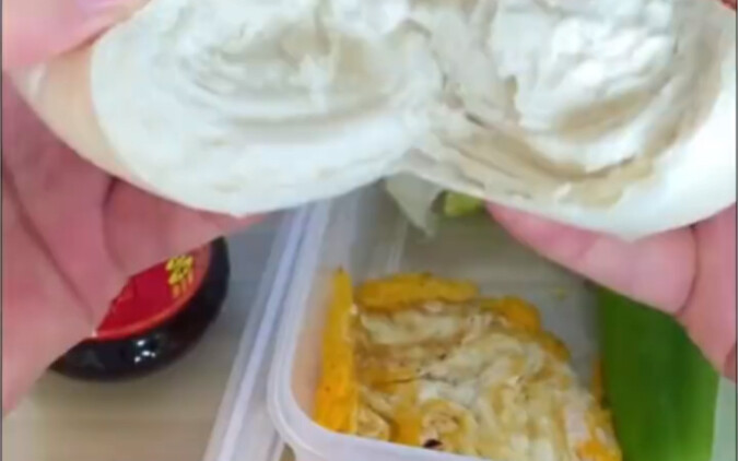A netizen shared the lunch they brought to work, but… when I opened the comments.