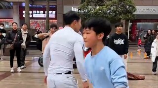 Selamat hari ini#penyakit penyakit sosial#kepercayaan diri#penguasa di antara masyarakat#panggung ad