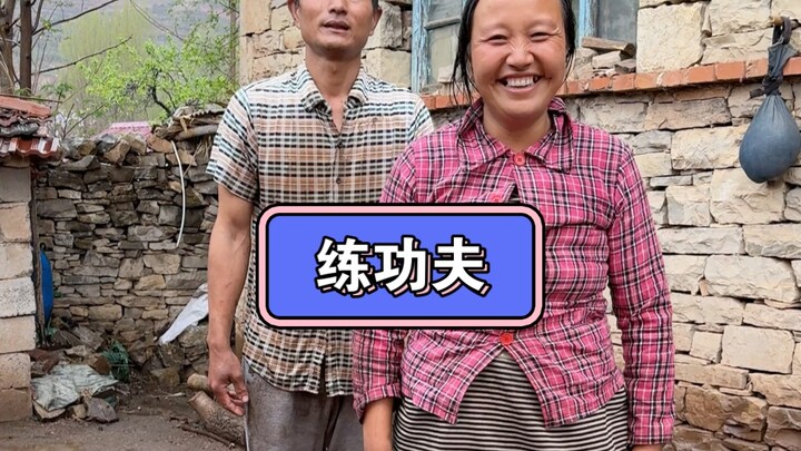 Hai người luyện võ