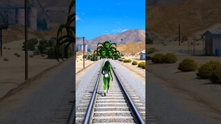 GTA V SHE-HULK PUNCHES CHOO CHOO-HULK TO SAVE HULKI #shorts #shortsfeed #viral #trending