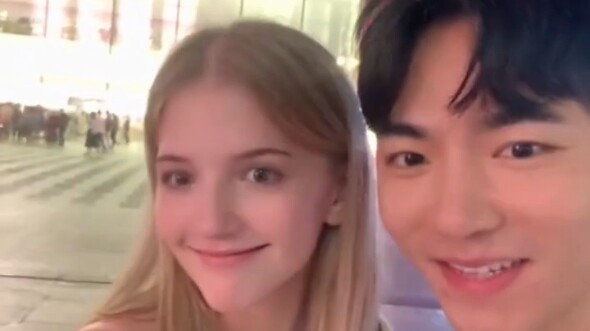 Tán gái ở nước ngoài