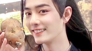 笑死！这哥的人生经历小说都不敢写！             肖战 | 舔颜向