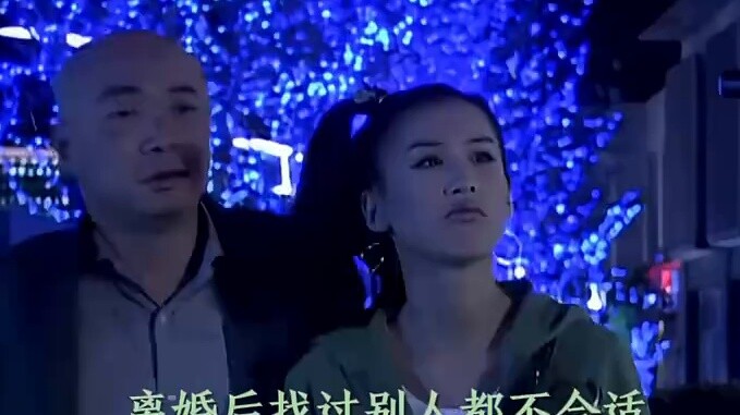 Không có ai luôn chờ đợi bạn. Nếu bạn không trân trọng ai đó, tự nhiên sẽ có người trân trọng họ tha