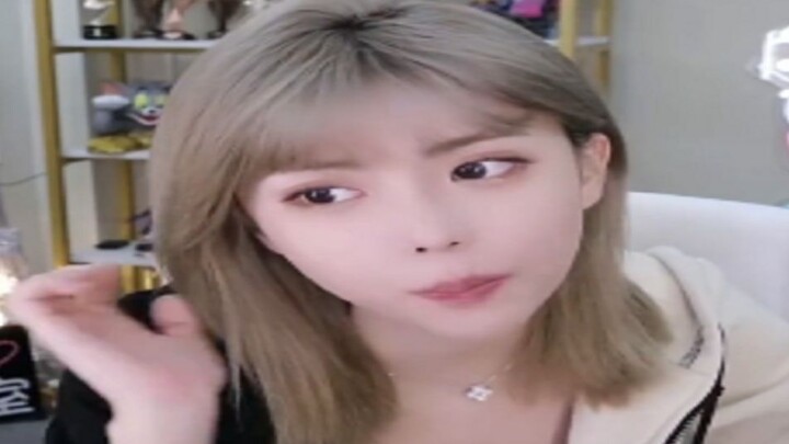 Zhou Shuyi menonton adegan ikonik ‘gambar dan tebak’ ala para streamer wanita: Bisa dibilang netizen