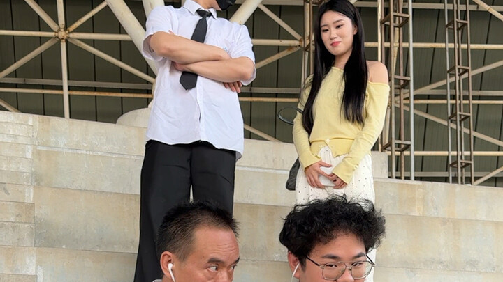 Crush của học sinh lại chính là con trai tôi?
