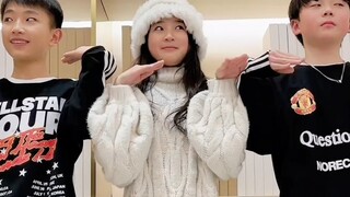 Hoa đỏ và lá xanh