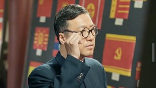 Khi quốc kỳ được chọn vào năm 1949, lá cờ đỏ năm sao gần như đứng chót trong số phiếu bầu. Tại sao c