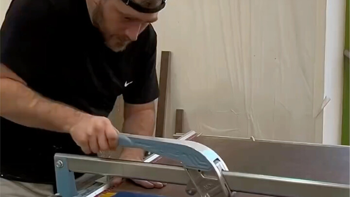 Bathroom stone tiling process