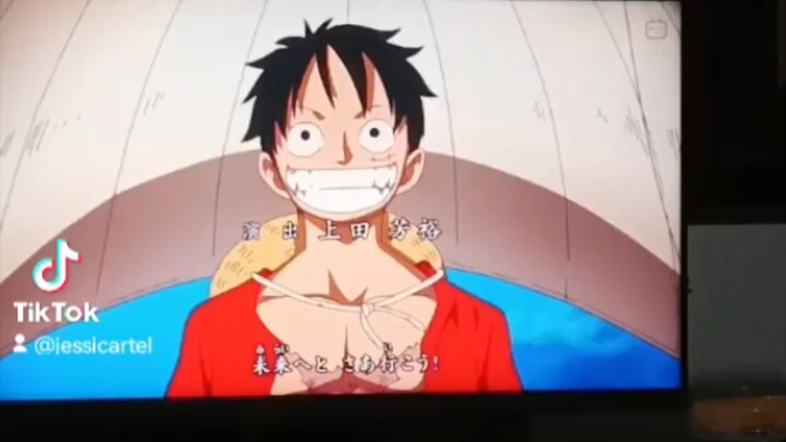 Let's eat while watching #OnePiece