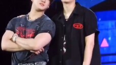 StrayKids Xu Zhangbin x Kim Seungmin-Bringing a dog to work is a problem
