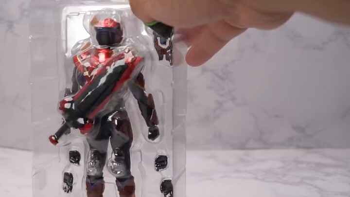 Chocolate Boy Appears! SHF Kamen Rider Valen Model Quick Test