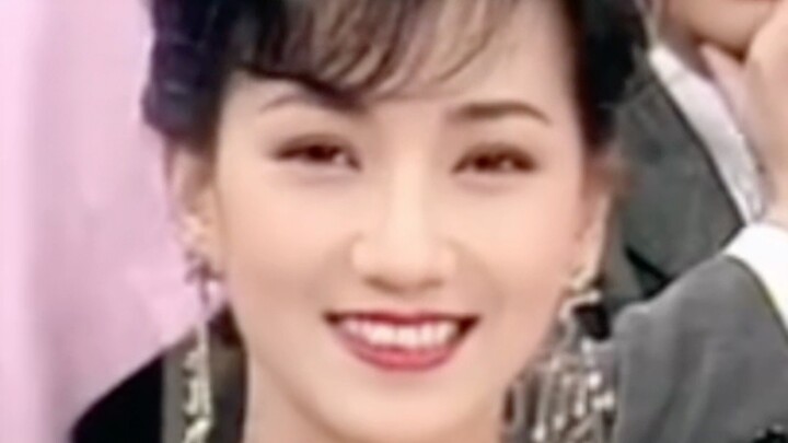 เคยเห็นสาวน้อยวัย 40 ปีไหม?