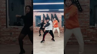 Episode 3 Lost In; Korea! Haha siapa yang sudah nonton?