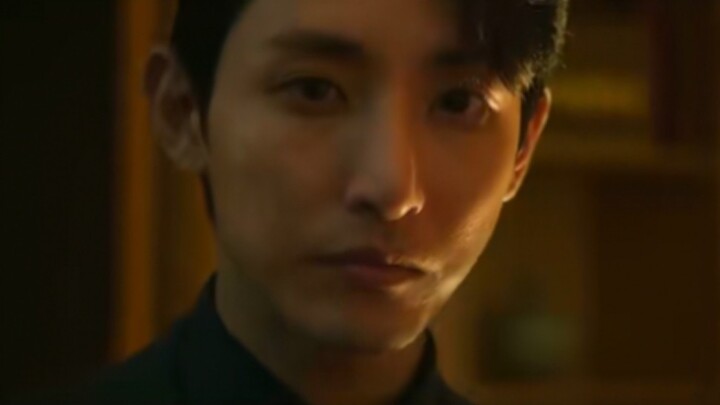 ‖อีซูฮยอก‖ คอนเทนต์สำหรับฝัน: “อย่าแตะต้องเส้นแดงของฉัน” (บันทึกวันหนึ่งของข้ารับใช้ผู้หนีจากเจ้าพ่อ