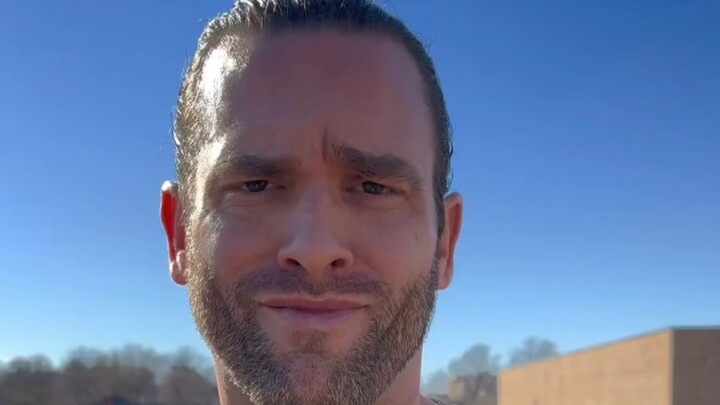 Duel abstrak ayah dan anak