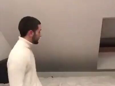 พี่ชายคือผู้ก่อตั้งชมรมต่อสู้