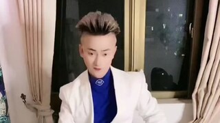《皮  痒  优  雅》豆瓣评分1.1