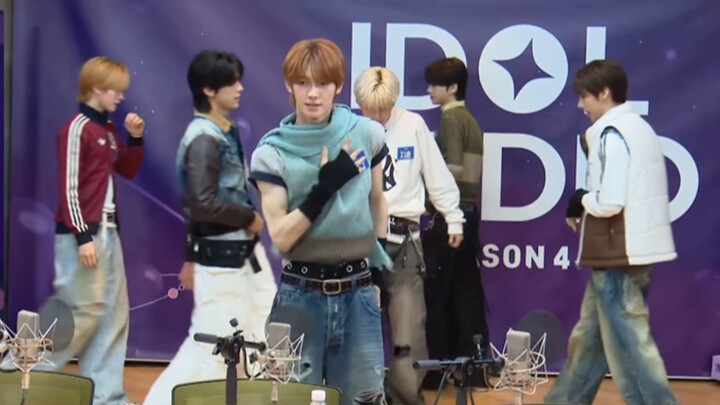 [TWS] Dance Medley of 42 Faves