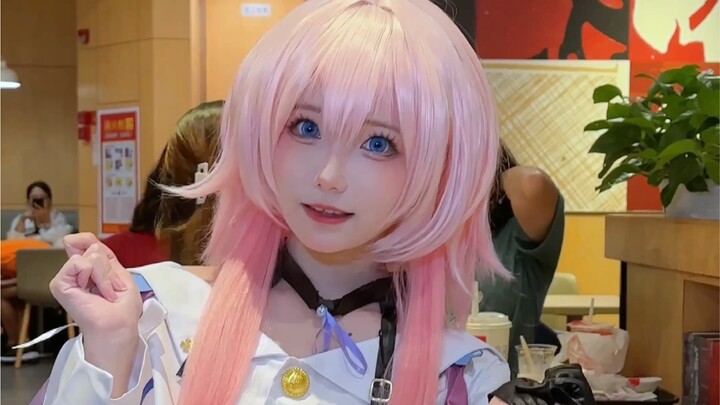 Tolong aku, Kakek KFC