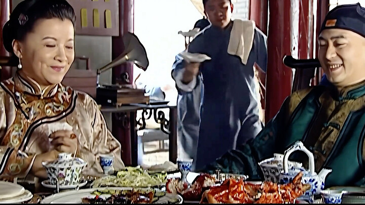 How extravagant the Qing aristocracy once was, so tragic their fate became after the Republic of Chi
